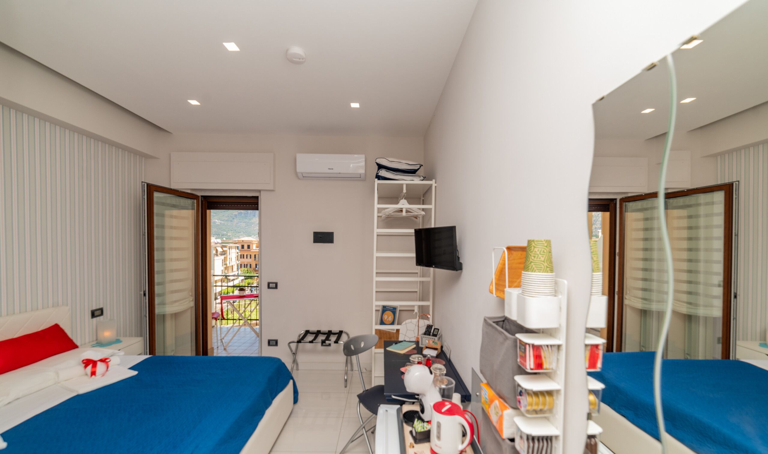 1 chambre, bureau, fer et planche à repasser, Wi-Fi gratuit