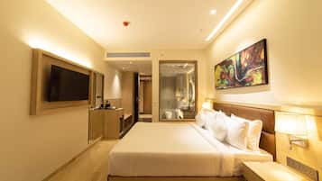 Executive Queen Room | Trang bị nội thất với thiết kế riêng biệt, bàn