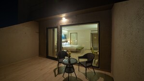 Rom – deluxe | Skrivebord, lydisolert, wi-fi (inkludert) og individuelt innredet