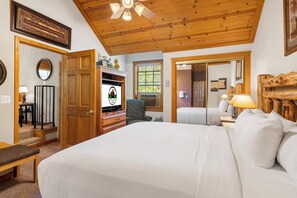 2 bedrooms, iron/ironing board, free WiFi, bed sheets - Spacious Cedar Cabin Near Branson Attractions – Sleeps 10 (Branson)