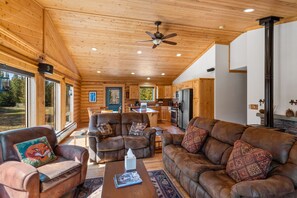 Cabin | Living area | 42-inch plasma TV with satellite channels, TV, fireplace - Lazy Fox (West Yellowstone)