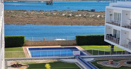 Penthouse in Fuseta mit Privater Dachterrasse und Meerblick