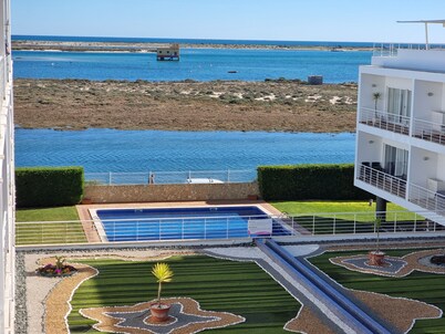 Penthouse in Fuseta with private roof terrace and sea views