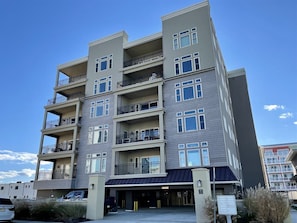 คอนโด (WC408 East Farragut Road, Unit 302) | บริเวณภายนอก