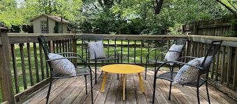 Cozy cottage just steps from the University of Memphis