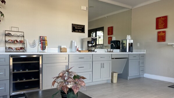 Desayuno continental incluido todos los días