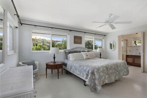 3 slaapkamers, een strijkplank/strijkijzer, gratis wifi, beddengoed