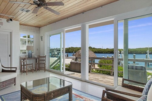 Oceanfront home ON Tavernier Creek