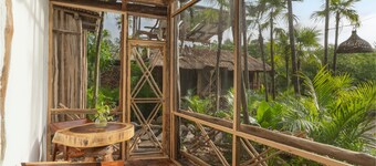 Yaxchen Tulum Cabañas & Cenote