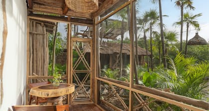 Yaxchen Tulum Cabañas & Cenote