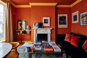 Apartment, 1 King-Bett | Wohnzimmer