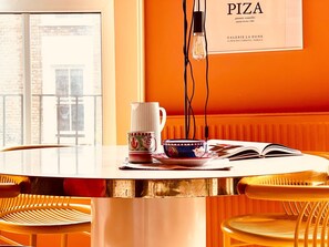 Apartment, 1 King Bed | Private kitchen | Fridge, microwave, oven, stovetop - 2-bed Apartment in Portobello (London)