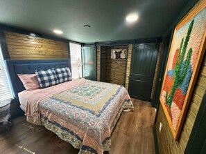 2 Schlafzimmer, Schreibtisch, kostenloses WLAN, Bettwäsche
