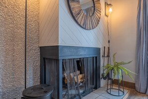 Interior - Beautiful Wooded Location Close to Town! (Breckenridge)