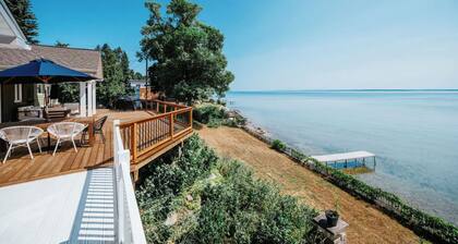 Hot Tub & West Bay Waterfront Sunrises - All Decked Out