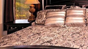 1 dormitorio, tabla de planchar con plancha, wifi y ropa de cama