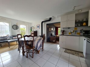 Dining - 2 bedroom house and garden Gulf of Morbihan (ARZON)