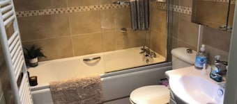 1 Bedroom Apartment Sleeps 2 - Tv