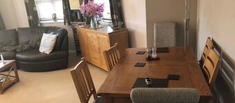 1 Bedroom Apartment Sleeps 2 - Pets Welcome - Tv