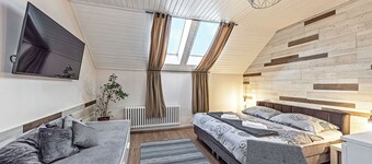 Prague Petite Price Penzion, Apartment 3, sleeps 3