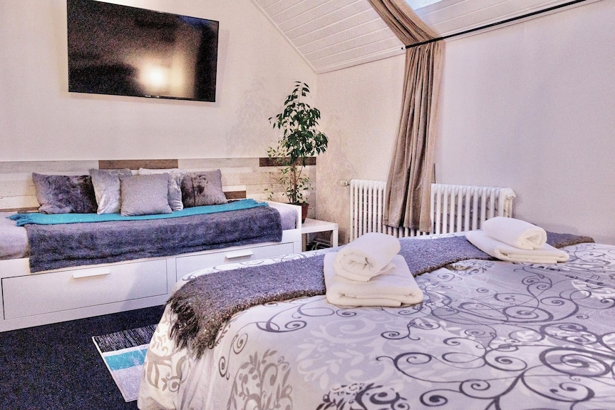 Prague Petite Price Penzion, Apartment 3, Sleeps 3 - Praha