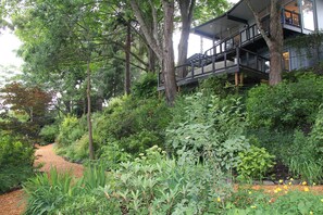 Property grounds - 50% Discount for 1 week stay - view, hot tub, U of O (Eugene)