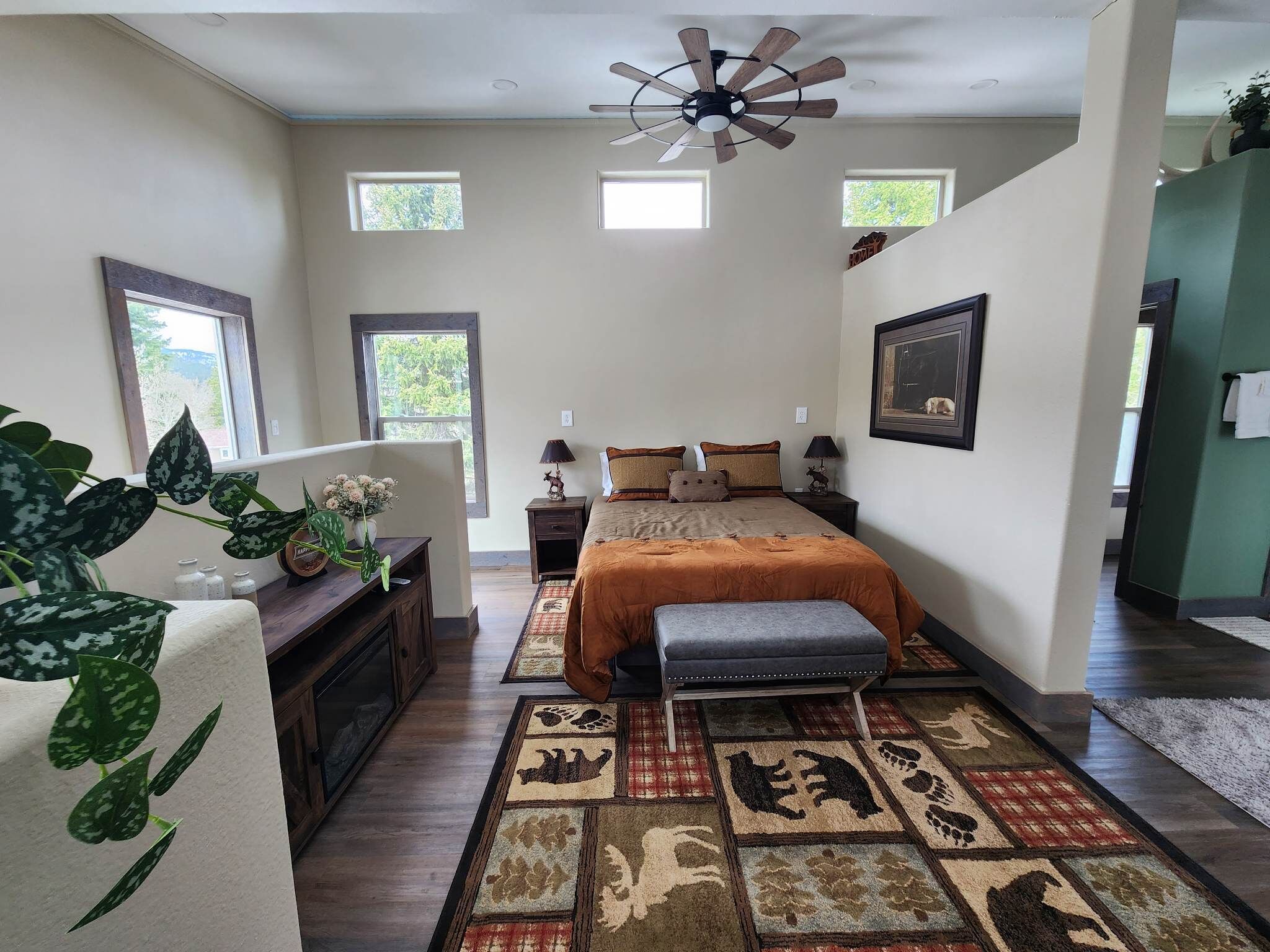 2 bedrooms, iron/ironing board, free WiFi, bed sheets