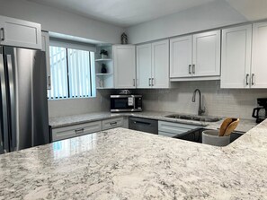 Unclassified image, 3 of 45, button