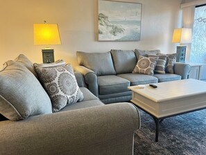 Luokittelematon kuva, 5 kautta 45, painike