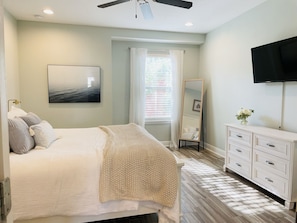 3 bedrooms, iron/ironing board, travel crib, WiFi