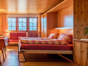 1 bedroom, free WiFi, bed sheets