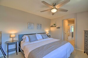 3 bedrooms, desk, iron/ironing board, travel crib