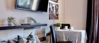 Prague Petite Price Penzion, Apartment 9, Sleeps 3, 10 min to Prague Center