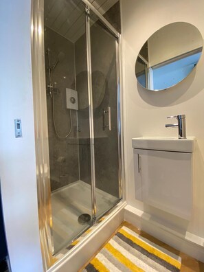 Apartment | Bathroom