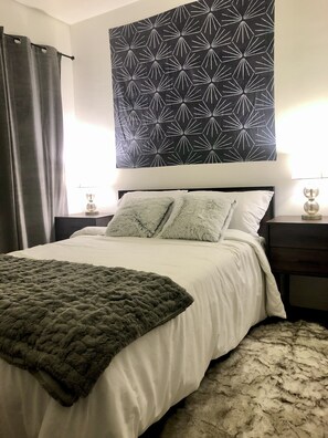 2 habitaciones, tabla de planchar con plancha, wifi y ropa de cama 