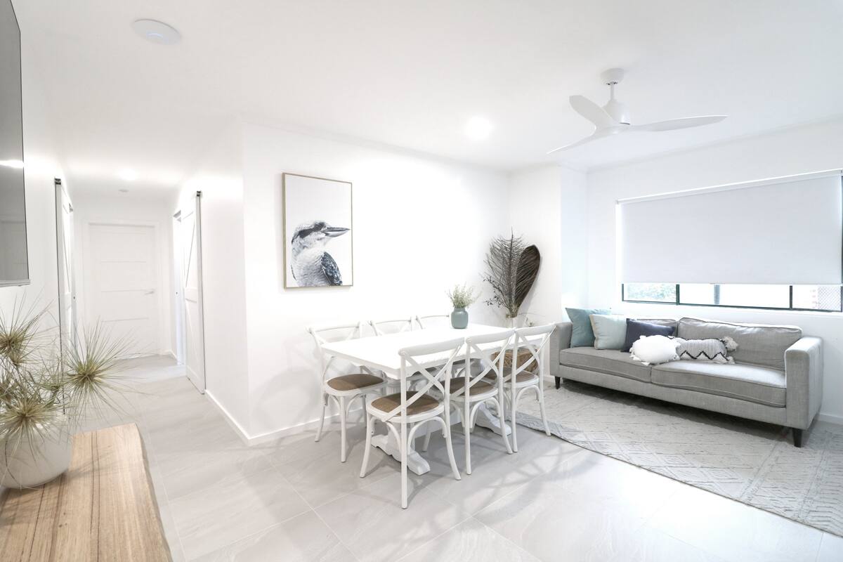 Business Apartment | Living area