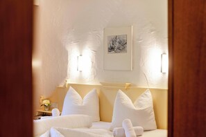 3 bedrooms, free WiFi, bed sheets - Apartment W7 Haus Ganghofer with Mountain View, Balcony & Wi-Fi (Leutasch)