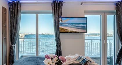 Villa 'Kapitän James Cook2' mit Meerblick, privater Terrasse und Wi-Fi