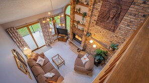 智能电视、壁炉