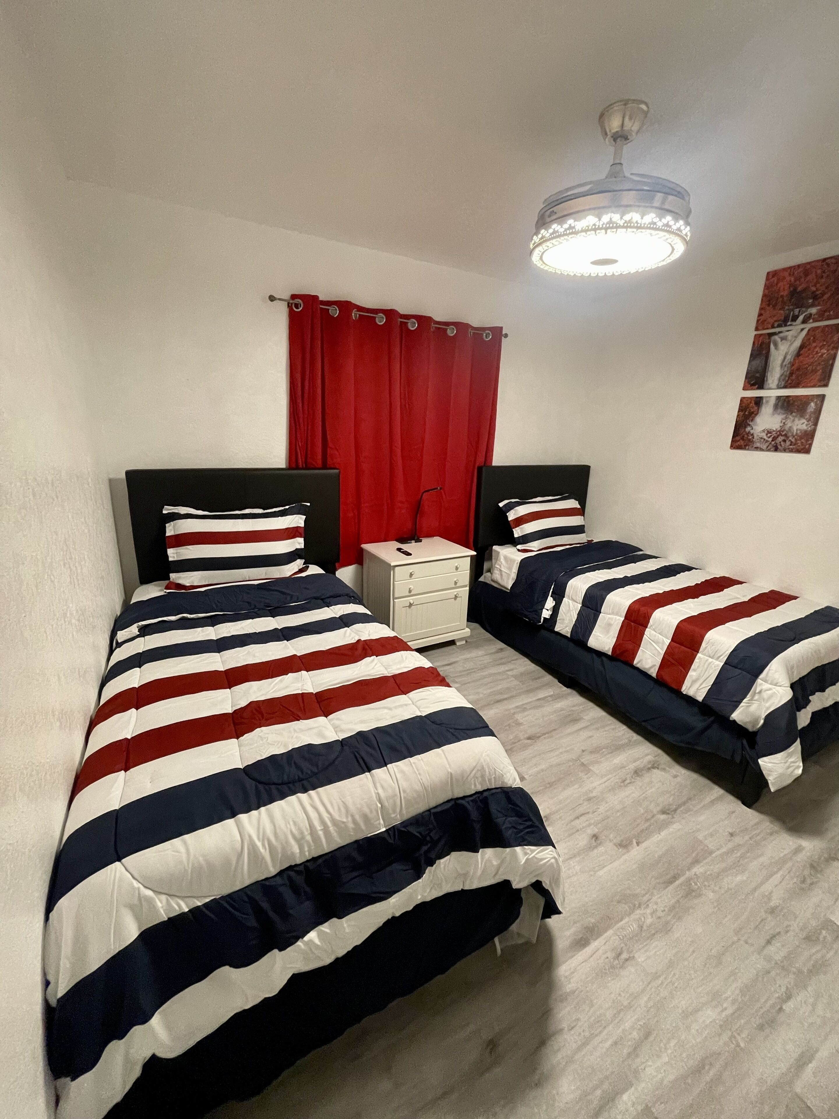 3 habitaciones, tabla de planchar con plancha y wifi gratis 
