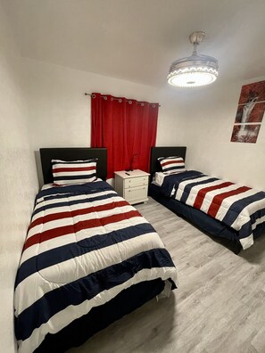 3 habitaciones, tabla de planchar con plancha y wifi gratis 