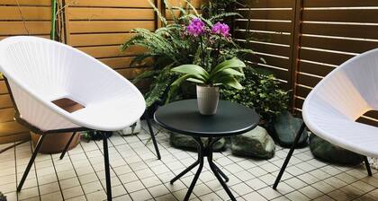 House / with garden / Japanese-style room with 8 tatami mats / Spacious 4LDK / 8 min. walk from the station / Medium to long term stay negotiable / Direct access to Tokyo Station 13 min.