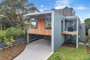 Front of property - Beachfront Escape (Merimbula)