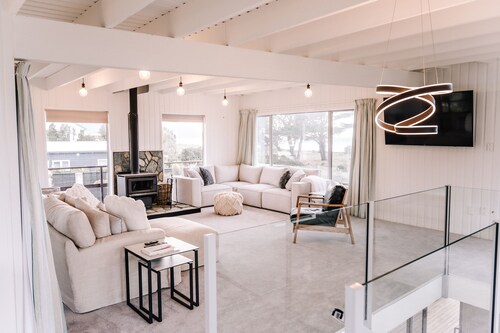 Ocean Paradise in Wine Country