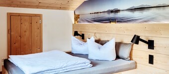 Vacation apartment 1st floor, 84 sqm, for 2 persons, kitchen, 1 living-dining room, balcony, additional bedroom for an extra charge