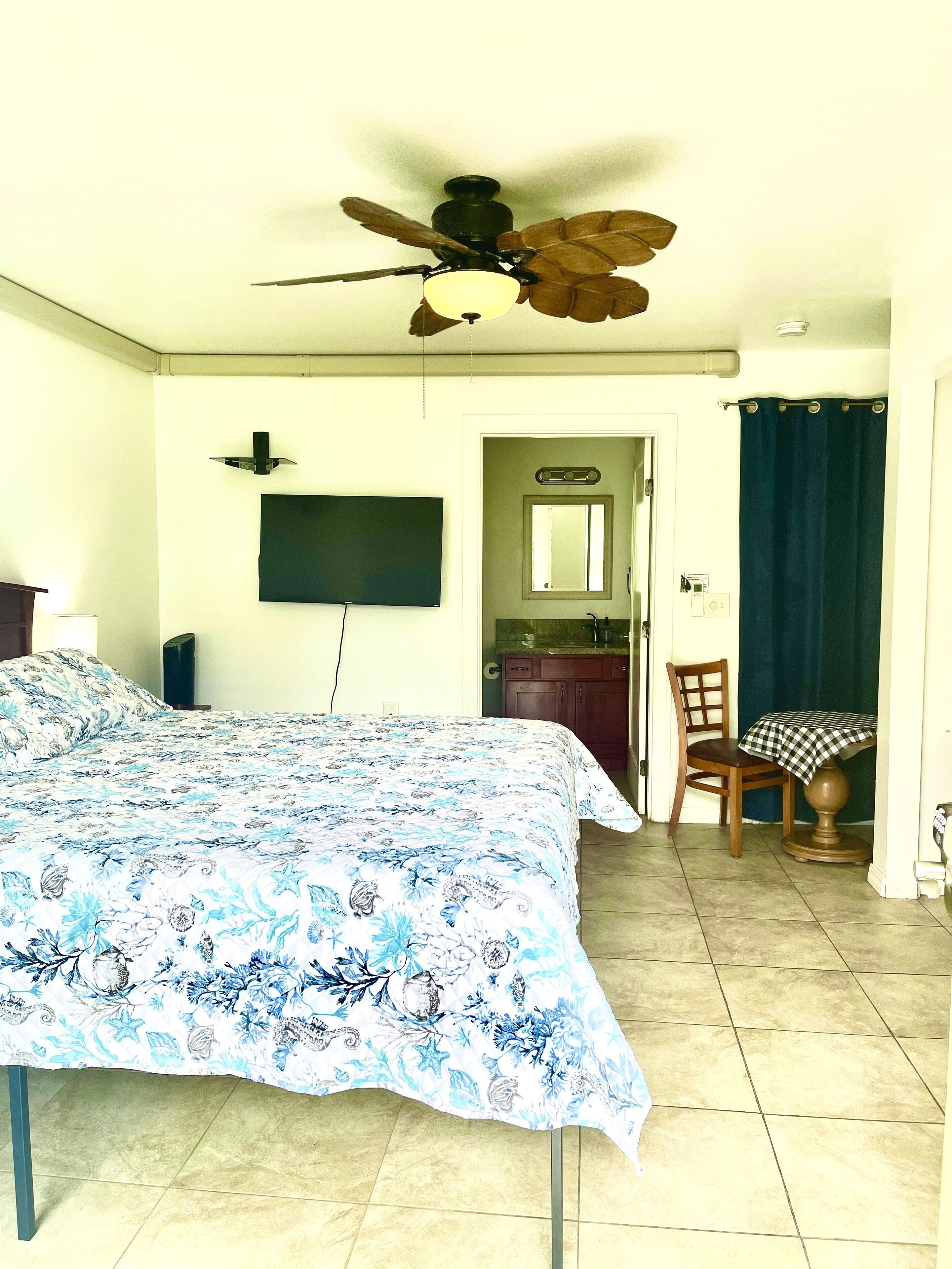 1 bedroom, free WiFi, bed sheets