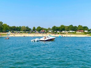 In Strandnähe, Liegestühle