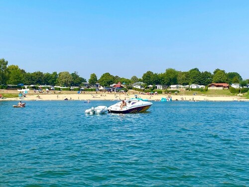 NEW! Lux Chalet "VAYU Lathum" on the lake, beach, pool, national park