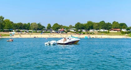 NEW! Lux Chalet "VAYU Lathum" on the lake, beach, pool, national park