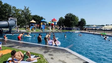 Piscina a l'aire lliure